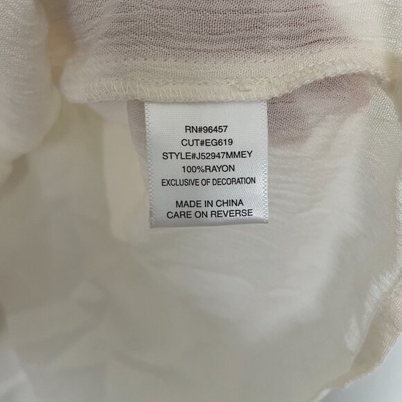 Love on a Hanger Boho Ivory Lace Trim Sleeveless Top – Tie Neck, Size M - Picture 7 of 8